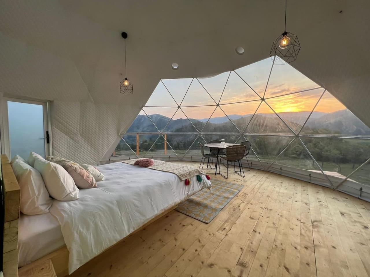 Tranquil Dome - Manta'S Retreat Glamping Cornereva酒店 外观 照片
